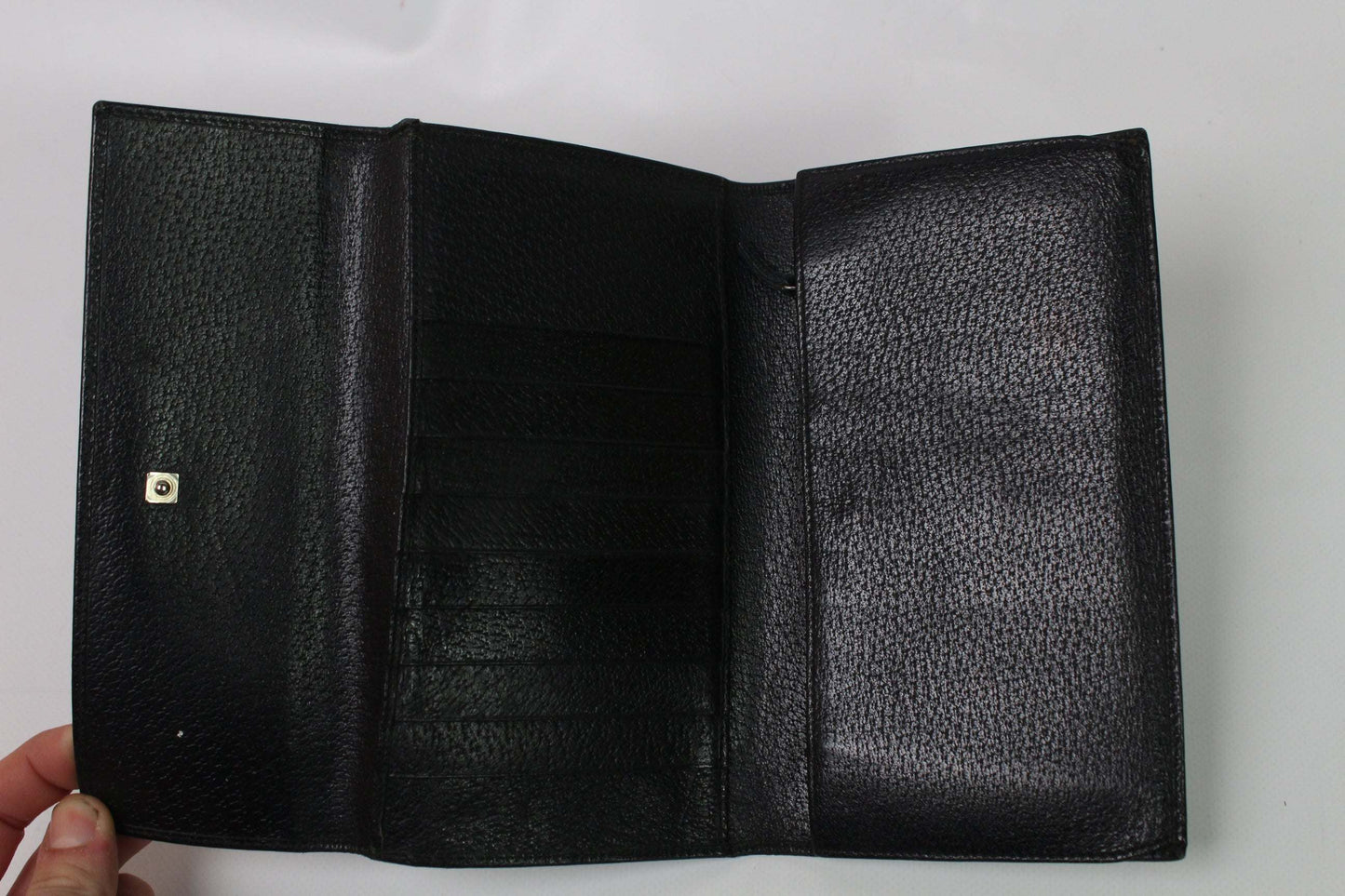 GUCCI Longwallet Black, 21x10cm, open view.