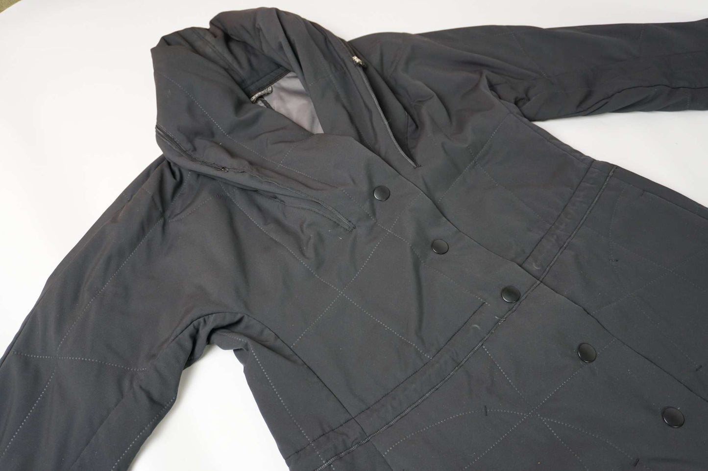 ISSEY MIYAKE black trenchcoat, size M, condition 8/10.