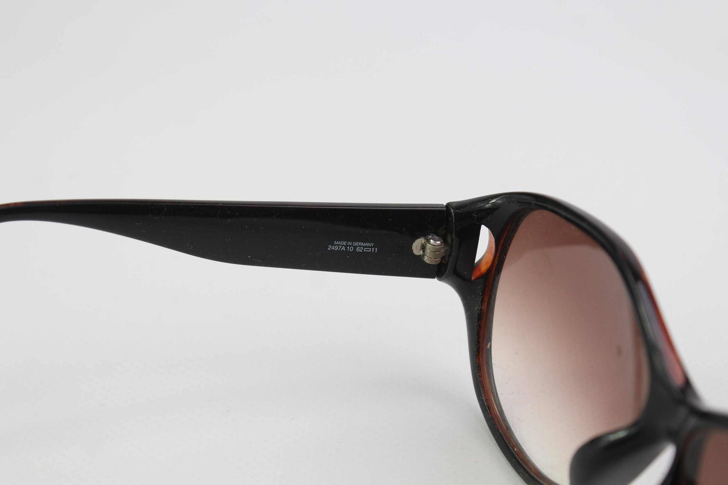 DIOR Sunglasses, onesize, 8/10 condition, black frame.