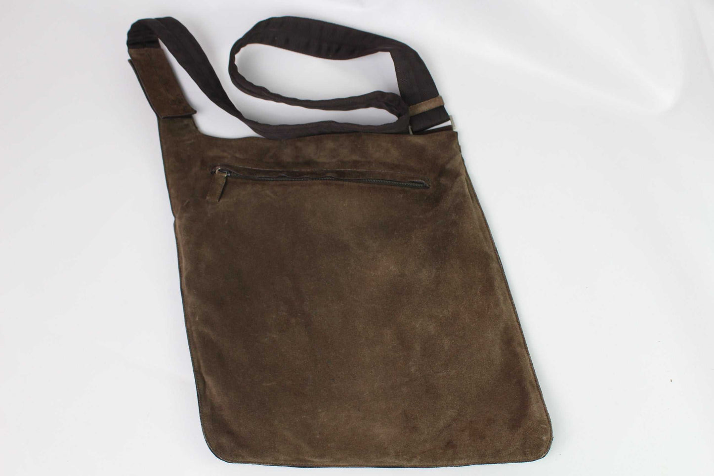 PRADA Leather Shoulderbag, crossbody style, 30x20 cm, brown, in 8/10 condition.
