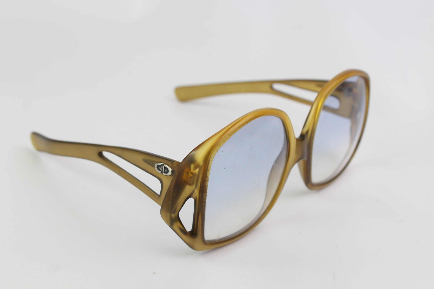 Vintage DIOR sunglasses, yellow color, onesize, condition 8/10.