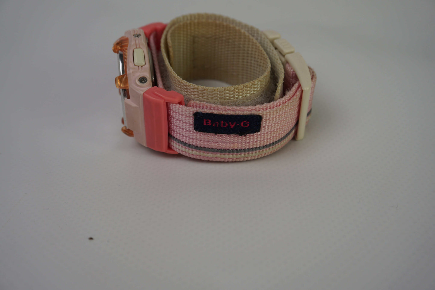 CASIO Baby-G pink watch, adjustable size, 7/10 condition, pink and white color, fully functional.