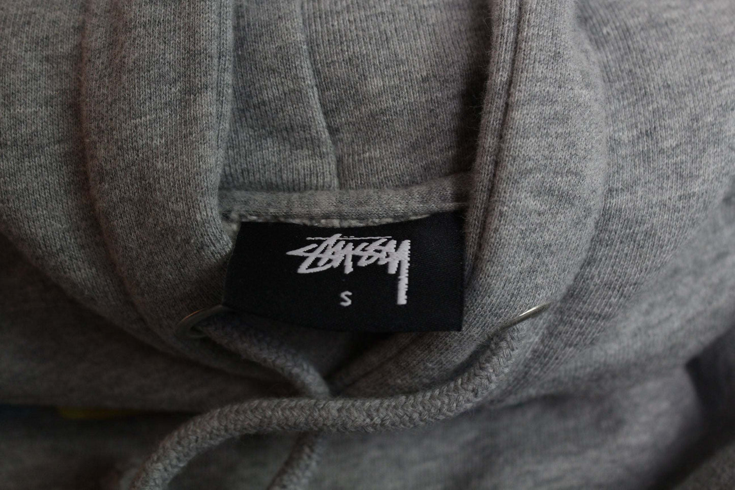 STÜSSY Hoodie Grey Rainbow, size S, grey with rainbow accents, 100% cotton.