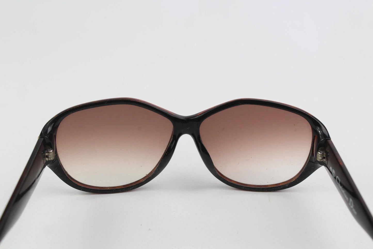 DIOR sunglasses, onesize, condition 8/10, black frame with gradient lenses.