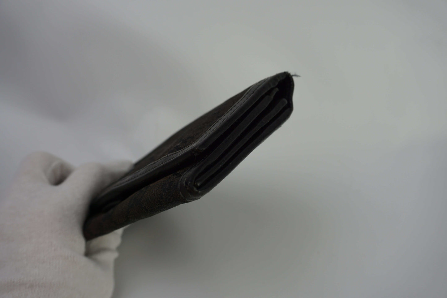 GUCCI Longwallet Black in fabric, size 21x10cm, condition 6-7/10.