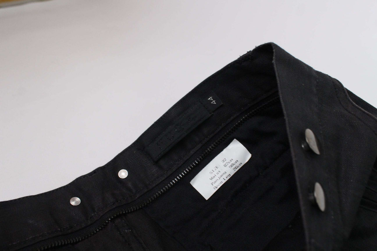 FUGA Pants Black, size 32, baggy fit, black, waxed cotton.