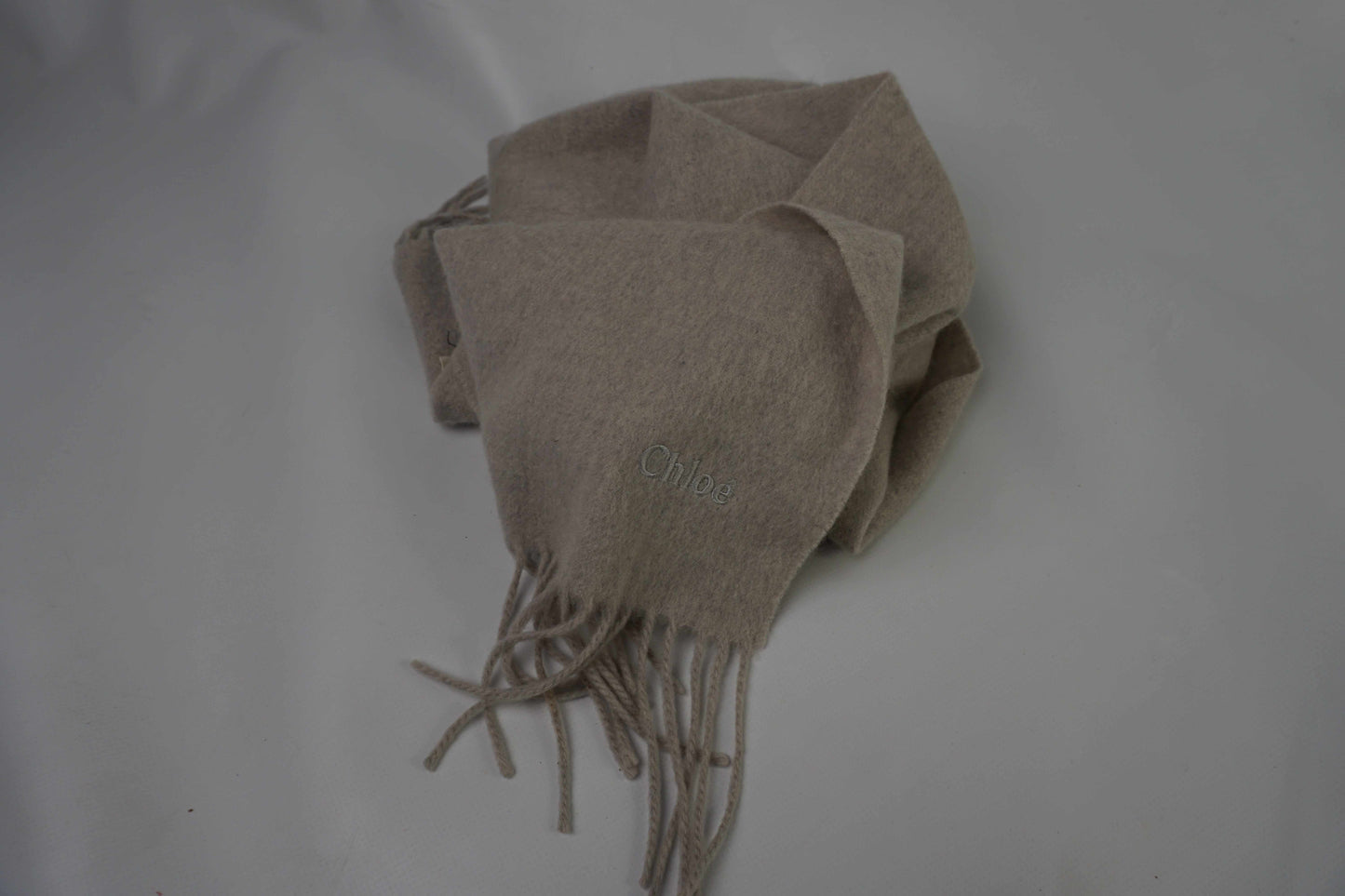 CHLOÉ beige muffler, 150cm, fringed design, condition 9/10.