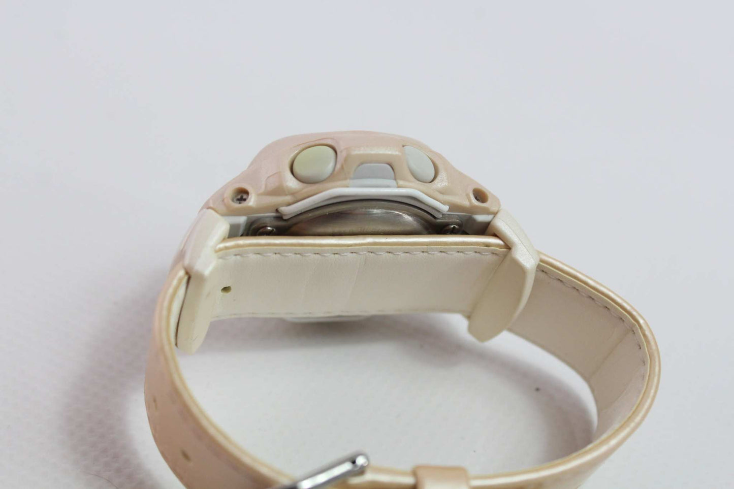 BABY-G Shock Rosa wristwatch in pink, size onesize, 7/10 condition with signs of use, suitable for thicker wrists.