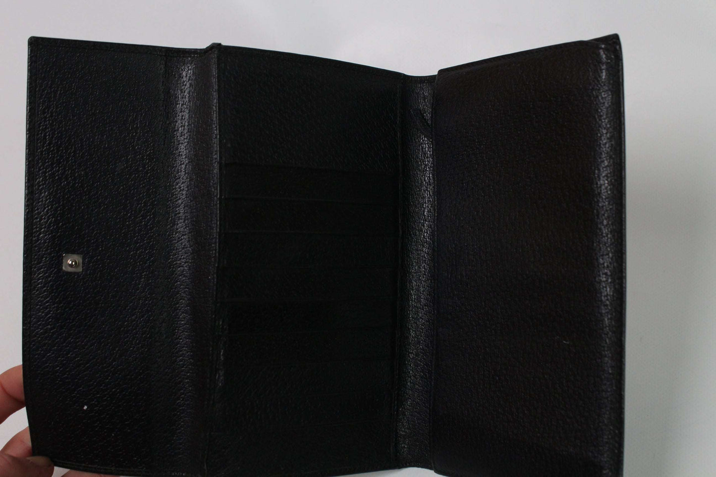 GUCCI Longwallet Black, open view, 21x10cm size.
