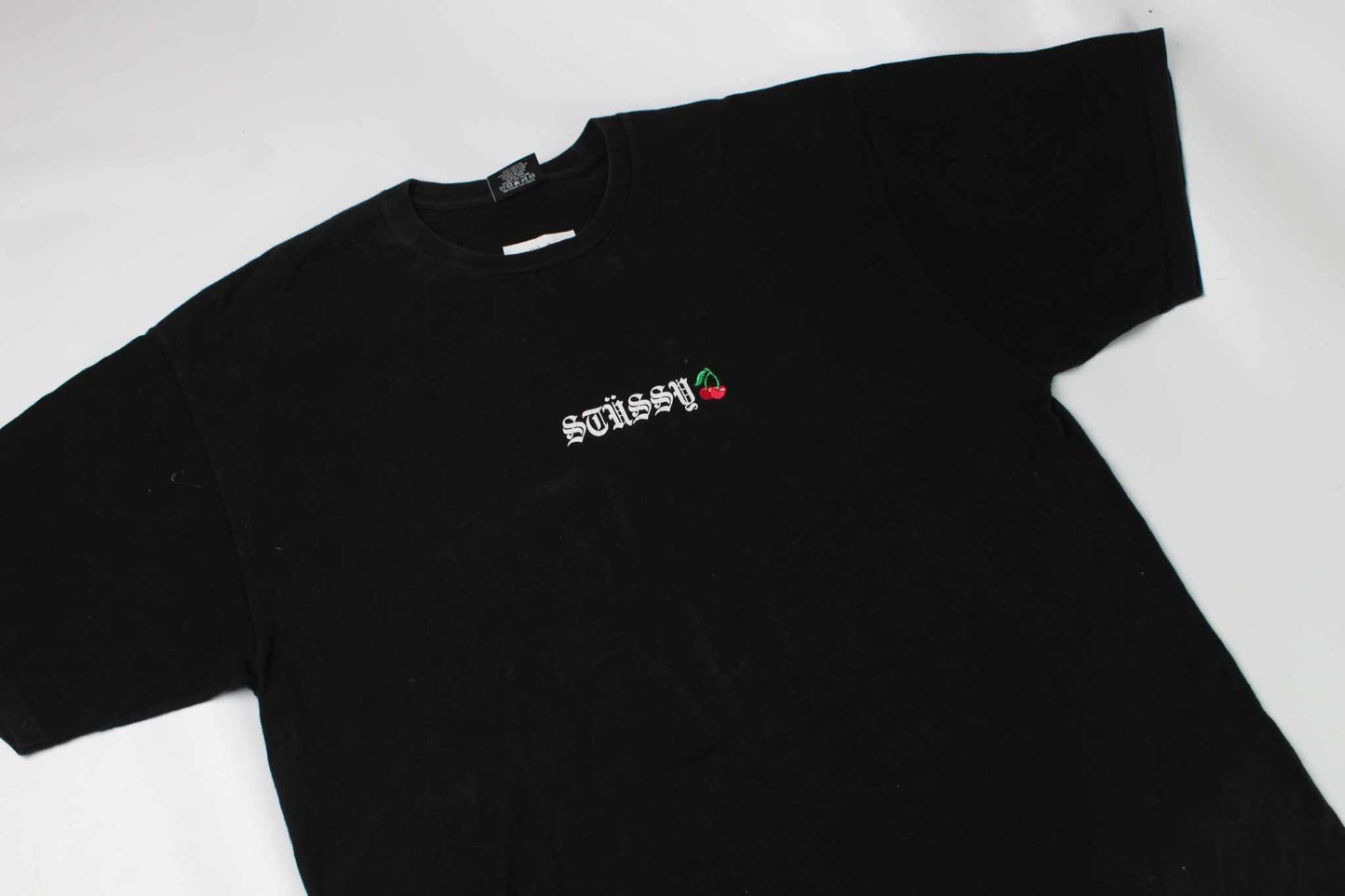 STÜSSY Black Tee CherrySTÜSSY Black Tee Cherry | LAYZSSHOP | Stüssy