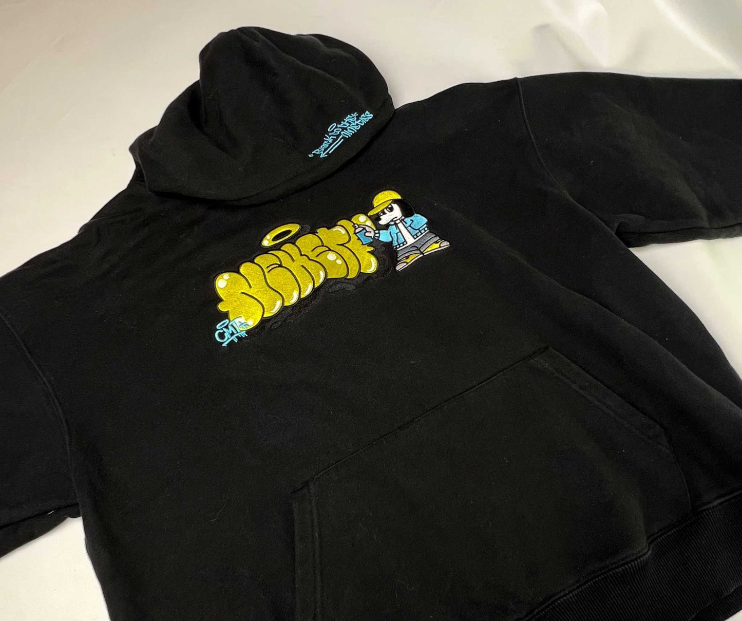 KIKETY Hoodie Black, size L, 100% cotton, black color, graphic design on chest.