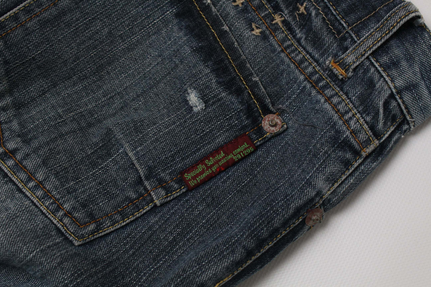 Blue Urban Fiber embroidery denim jeans, baggy fit, 100% cotton, size 4, condition 8/10.
