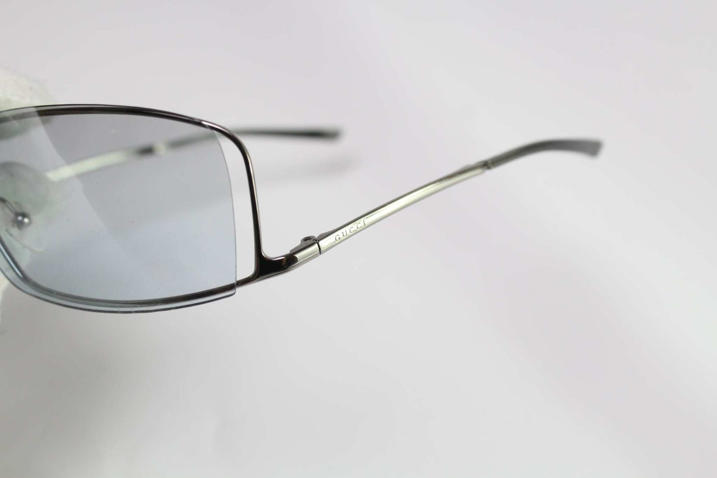 GUCCI Shades Babyblue with metallic frame, condition 8-9/10, onesize.