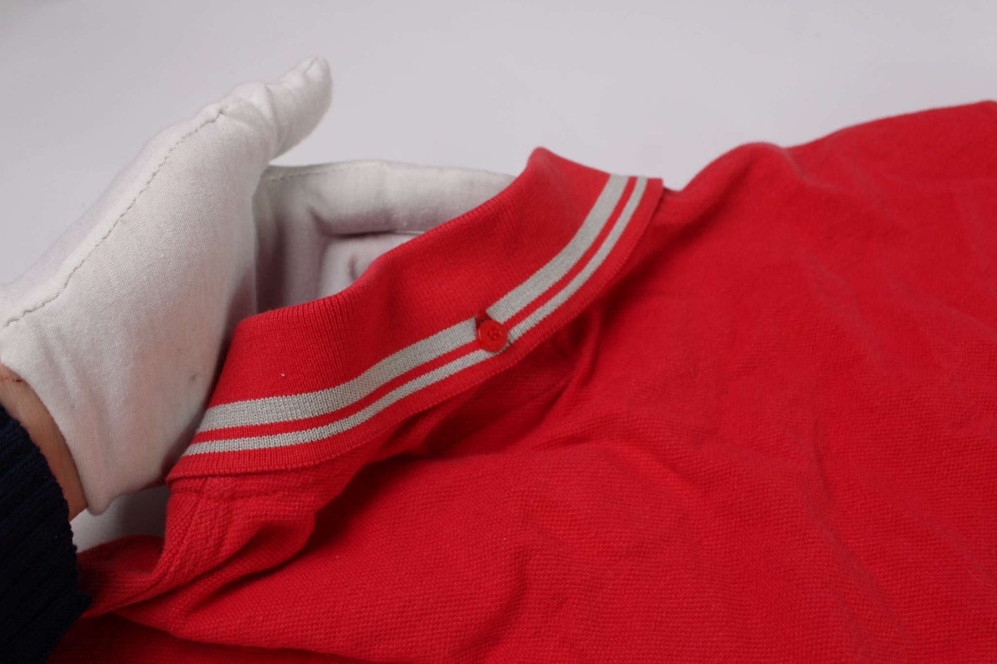 Red EVISU polo shirt, medium size, 100% cotton, condition 8/10.