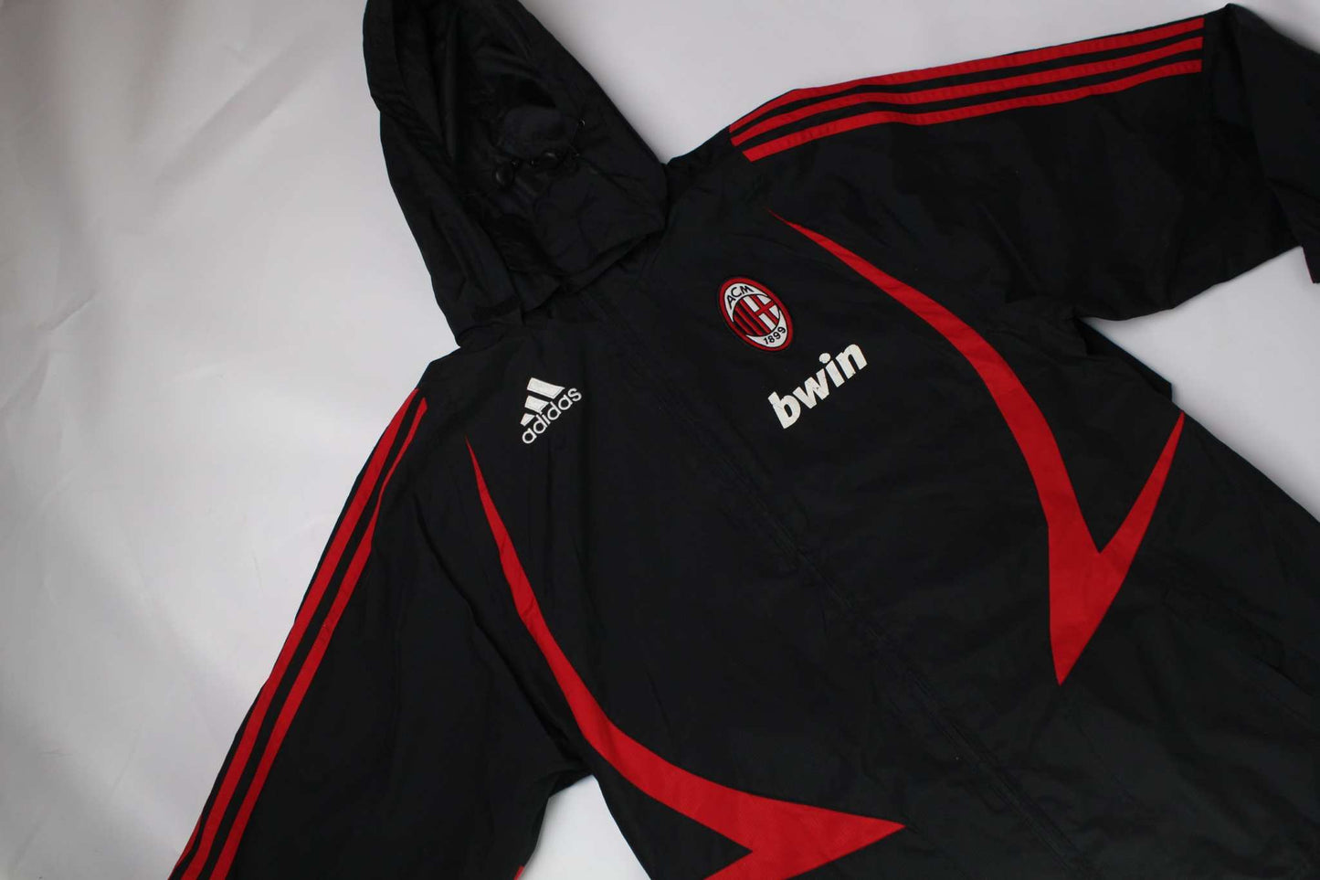 ADIDAS AC Milan Track Jacket Black with red accents, size L, polyester material.