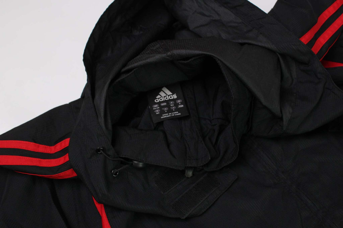 ADIDAS AC Milan Track-Jacket Black with red stripes, polyester material, size L.