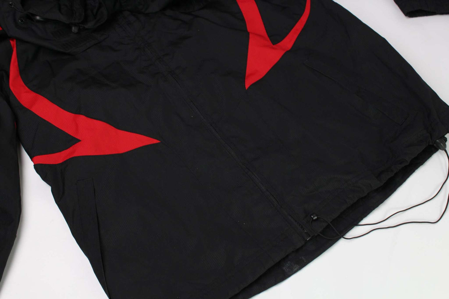 ADIDAS AC Milan Track-Jacket Black with red accents, size L, polyester material.