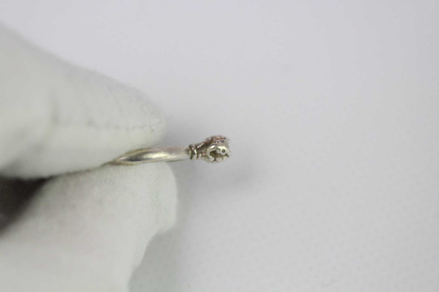 Patrick Mavros 925S silver ring, 8/10 condition, visible flaws, see images.