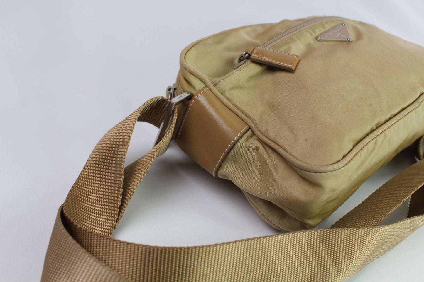 PRADA Crossbody Bag Beige, nylon material, 25x15 cm, 8/10 condition.