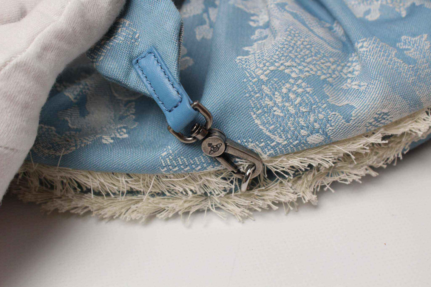 VIVIENNE WESTWOOD Victoria Frame - Clutch - Babyblue