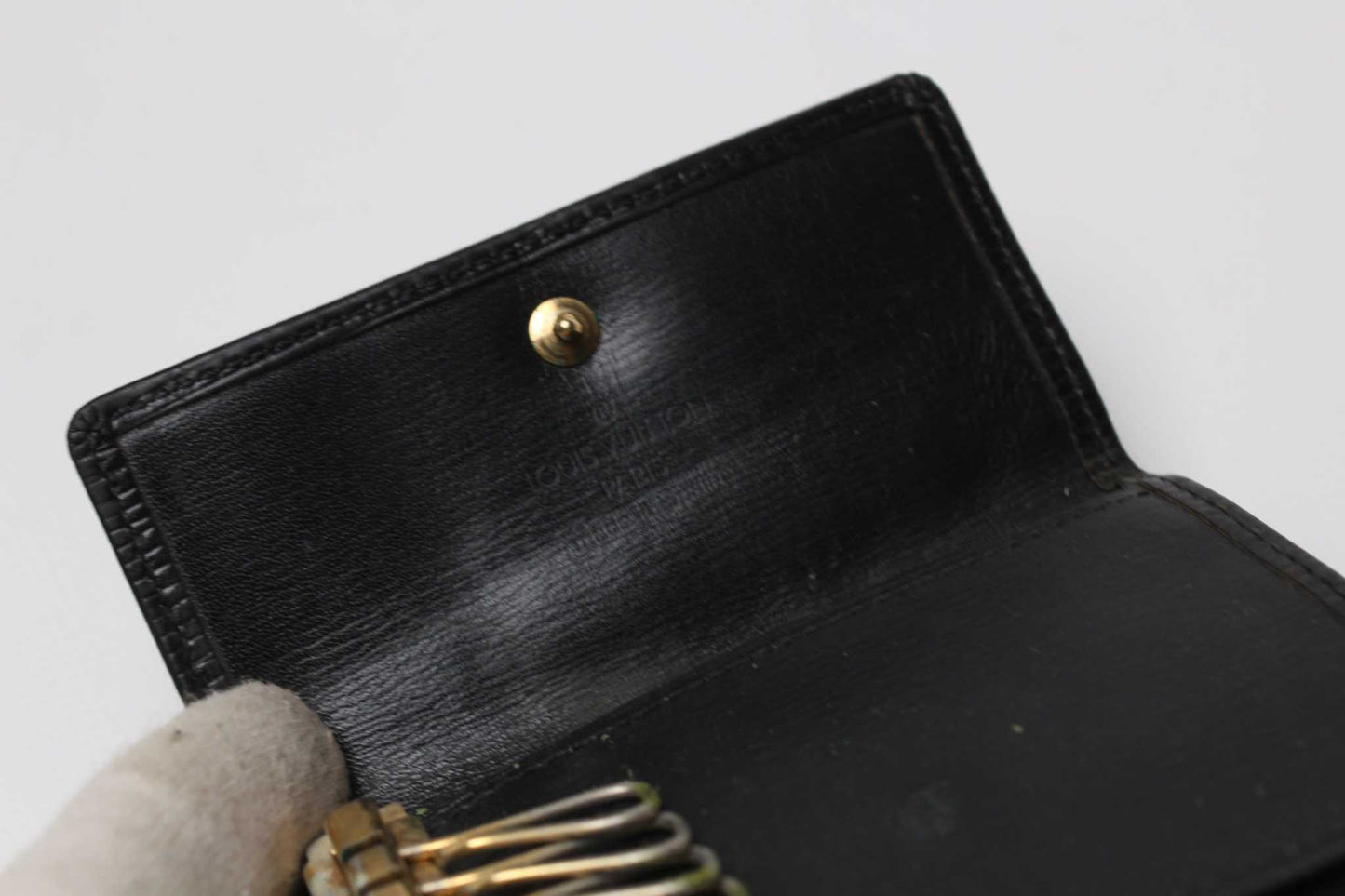 LOUIS VUITTON Epi Keyholder Black | LAYZSSHOP | Louis Vuitton
