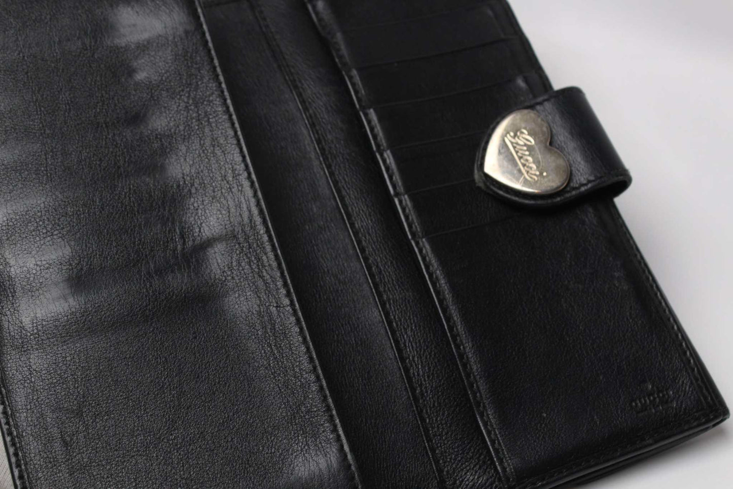 GUCCI Longwallet Black Goldheart | LAYZSSHOP | Gucci