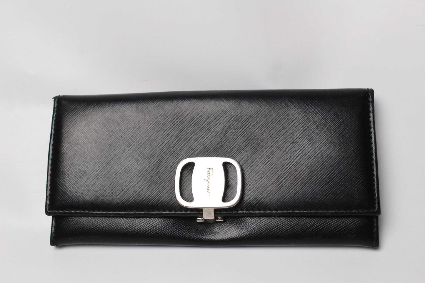 SALVATORE FERRAGAMO Longwallet Black | LAYZSSHOP | Salvatore Ferragamo