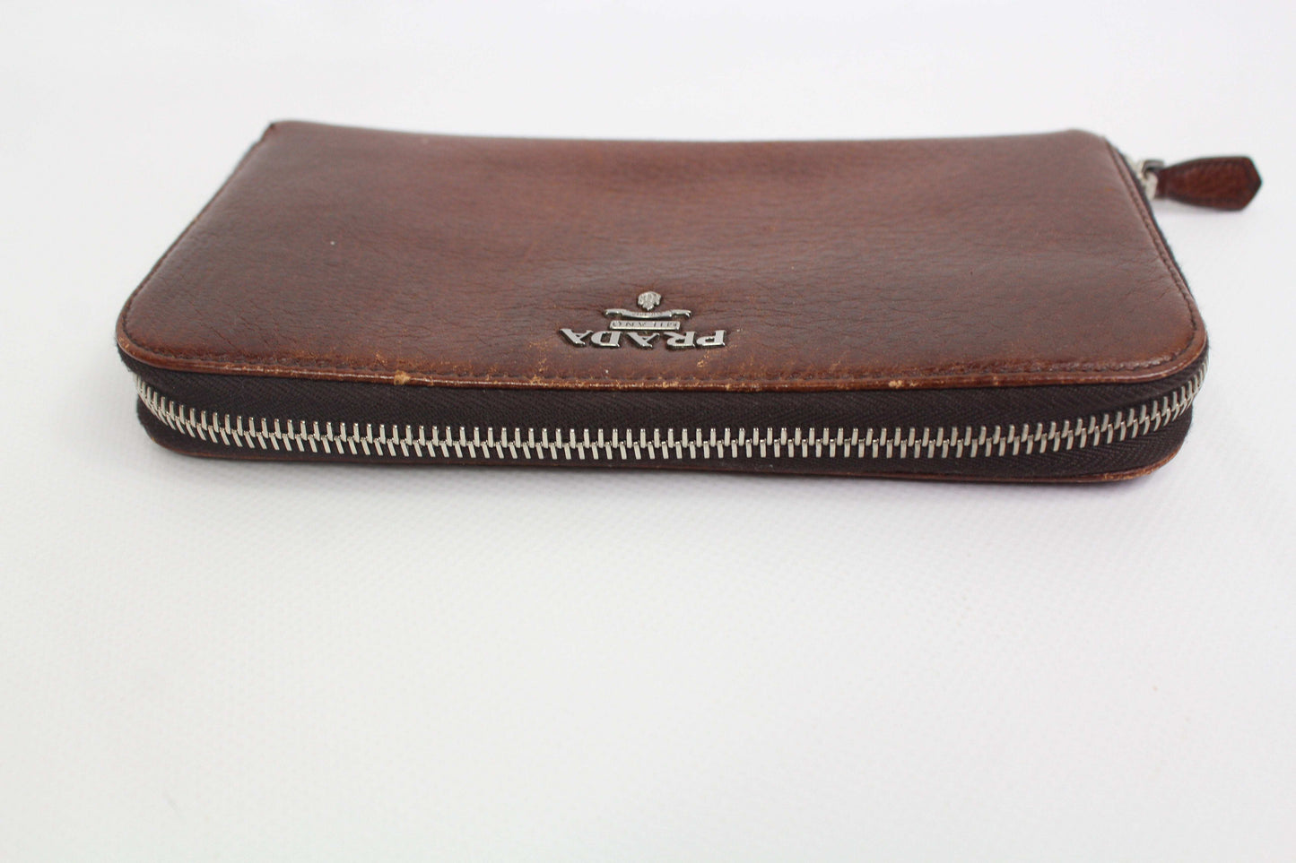 PRADA Leather Longwallet Brown, 20x10cm, in good condition.