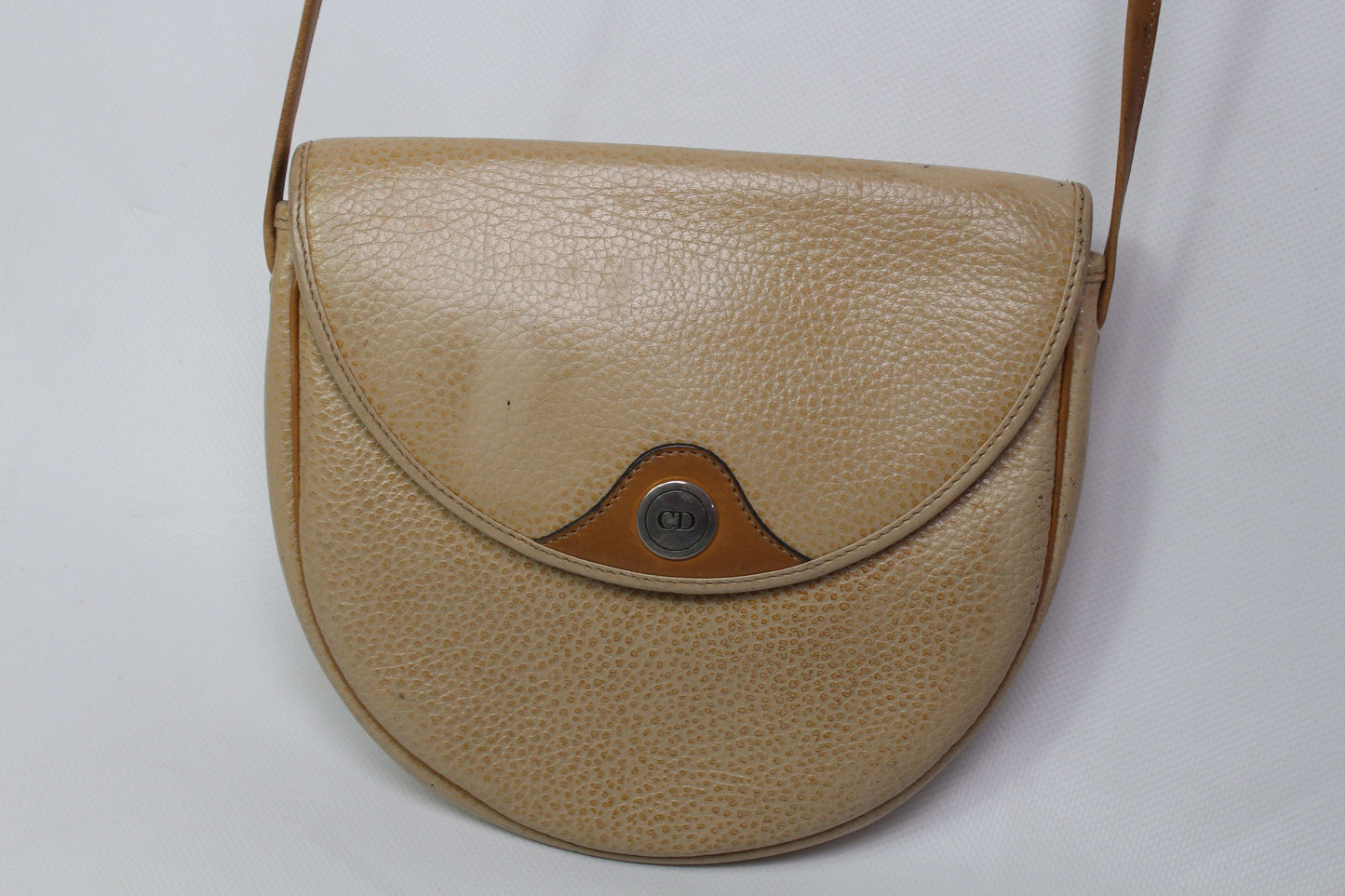 DIOR Sidebag Beige in leather, size 15x15 cm, condition 8/10.