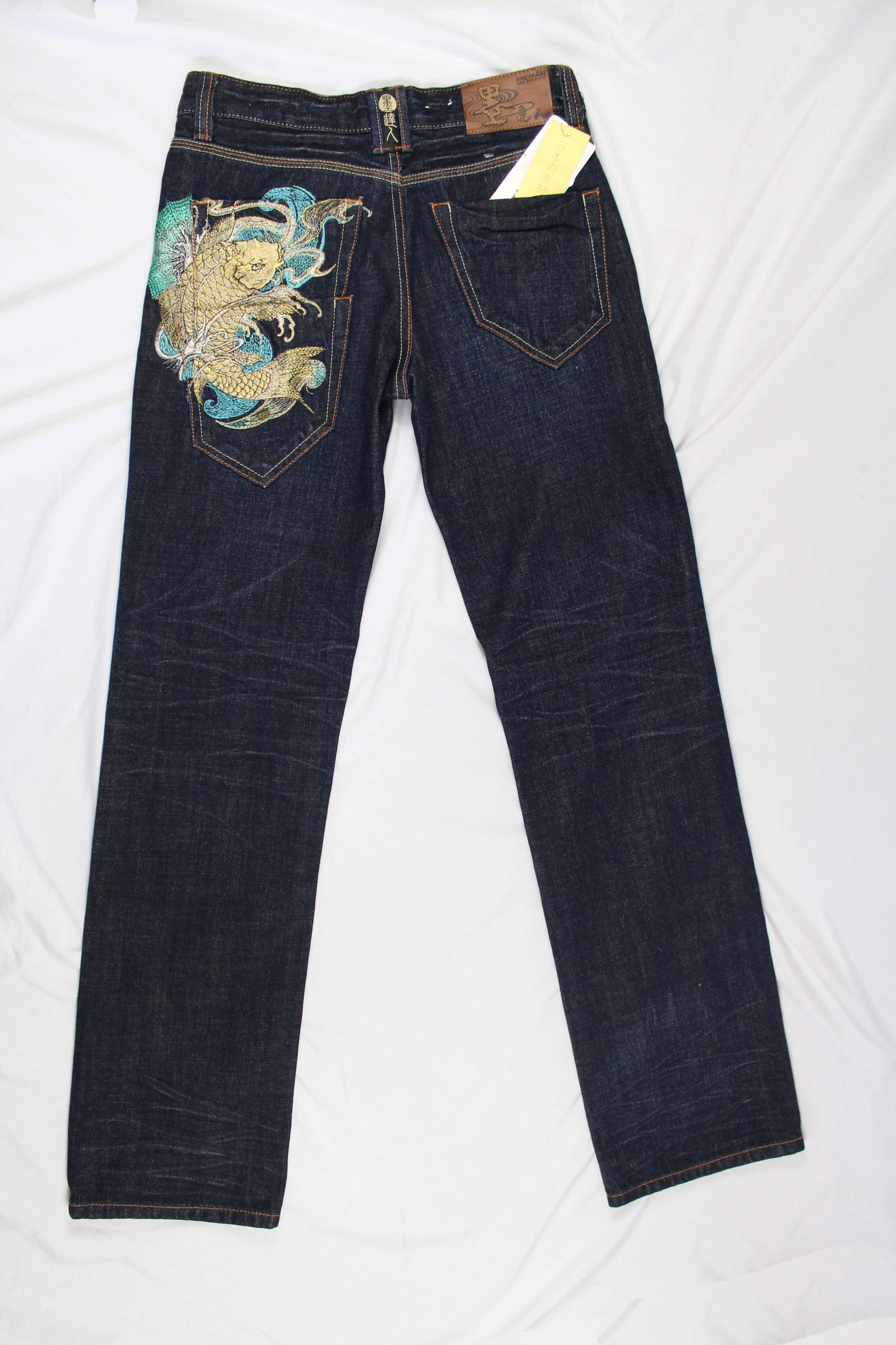 BIG TRAIN Koi Embroidery Denim jeans, size M, in very good condition.