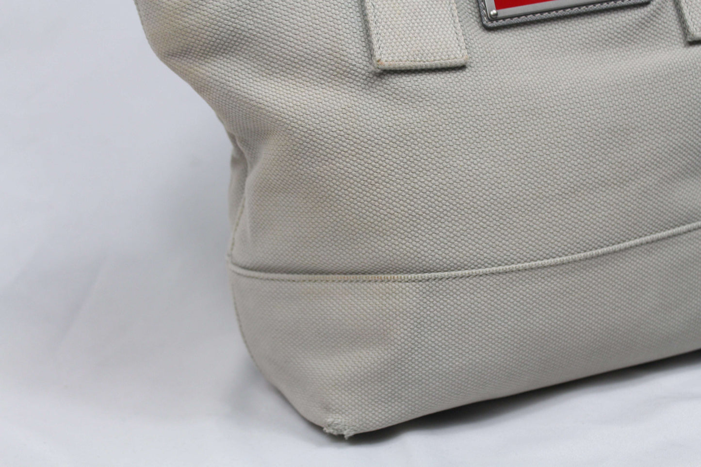 Prada "Luna Rossa" Shopper bag in good condition with slight wear, size 39x24x10cm.