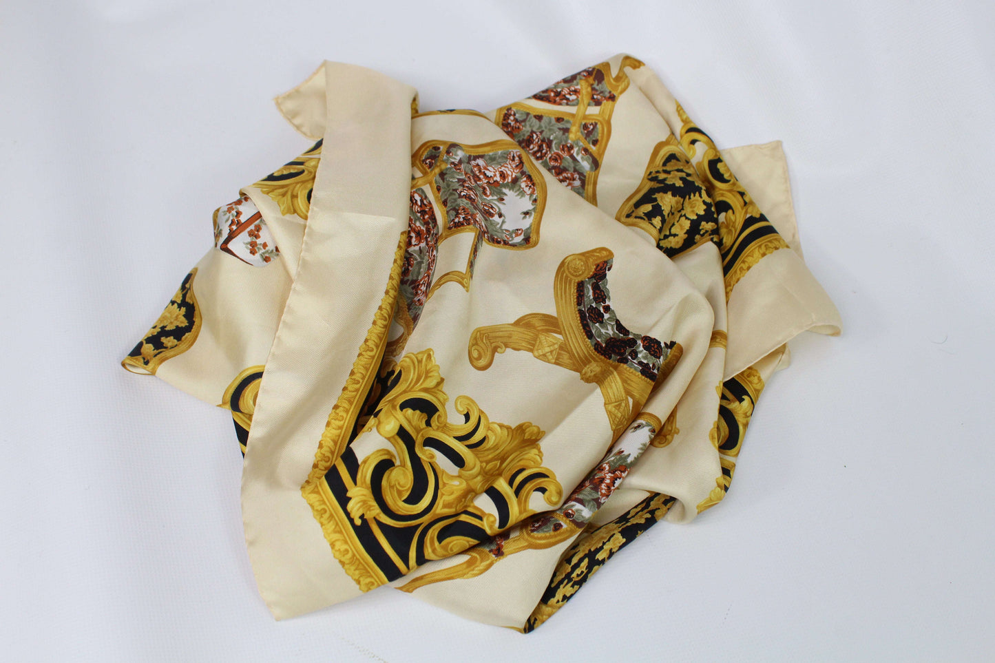 LANCEL Silk Scarf Gold, 100% silk, 100x100 cm, red with gold pattern.