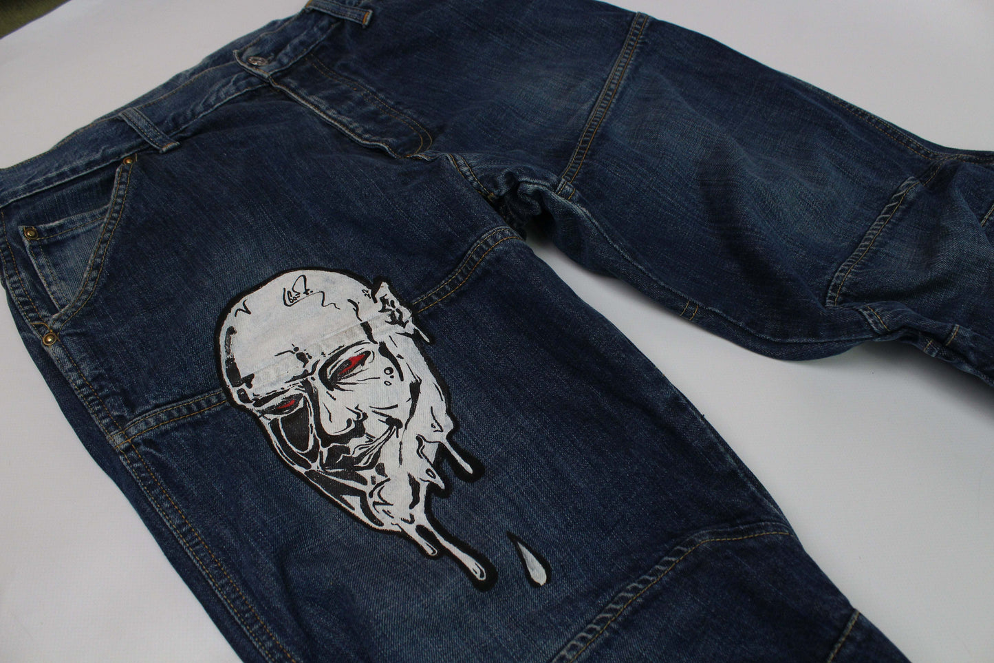 Custom Painted Jeans 1/1 G-Star, blue straight fit, size 32x32, unique design on denim.