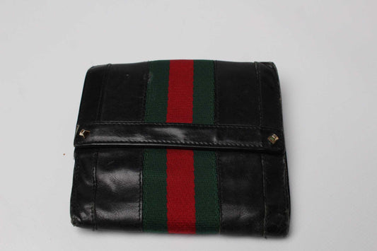 GUCCI black wallet with red and green stripe, 10x10cm, fabric and leather material, condition 7/10.