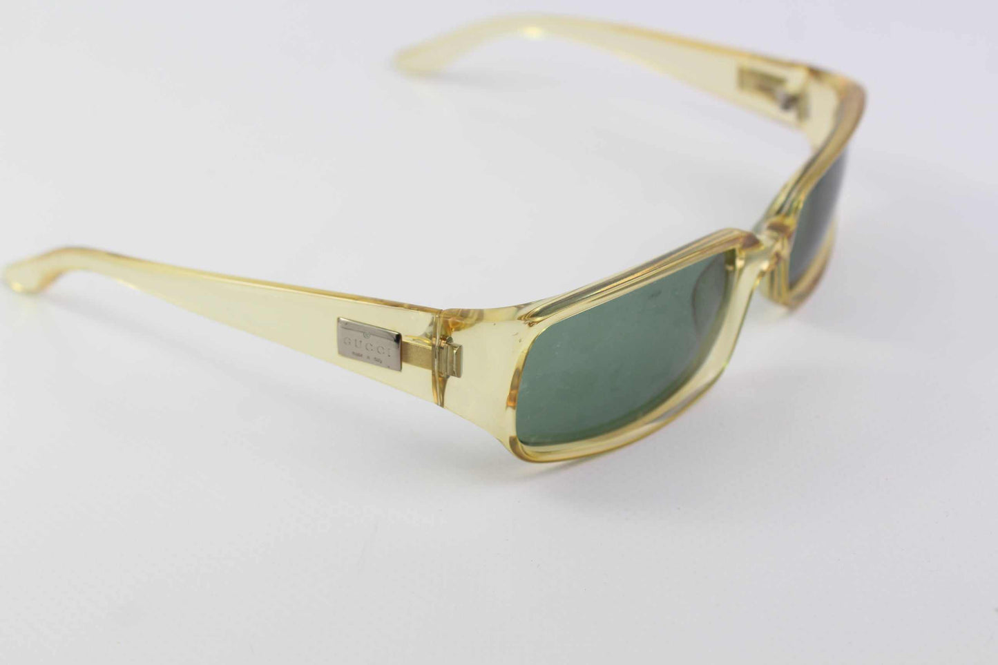 GUCCI Shades Yellow sunglasses, onesize, condition 8/10, stylish eyewear.