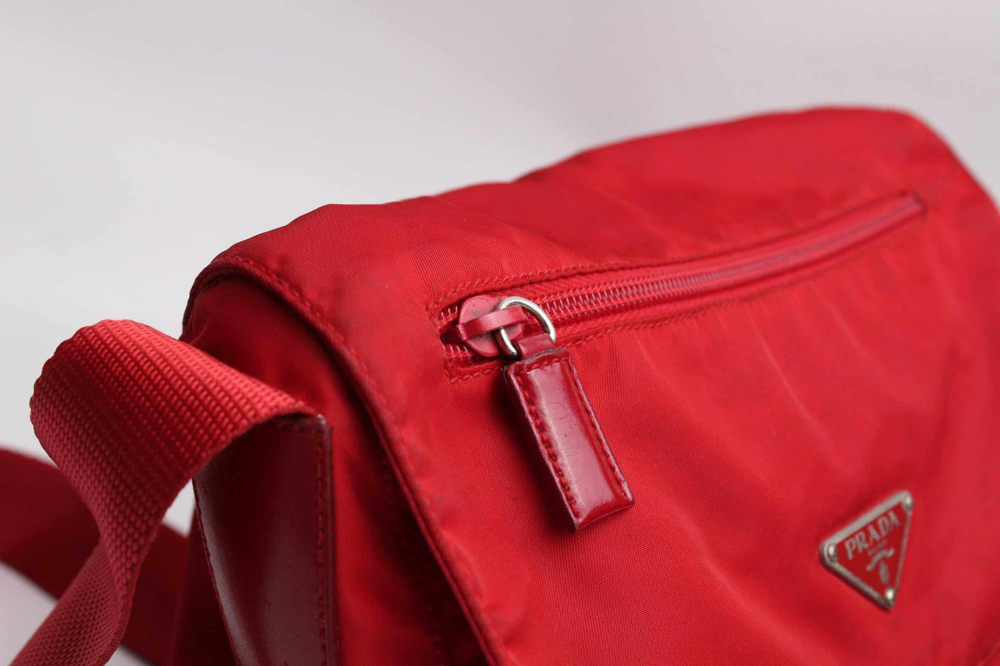 PRADA Messenger Bag Red | LAYZSSHOP | Prada Vintage