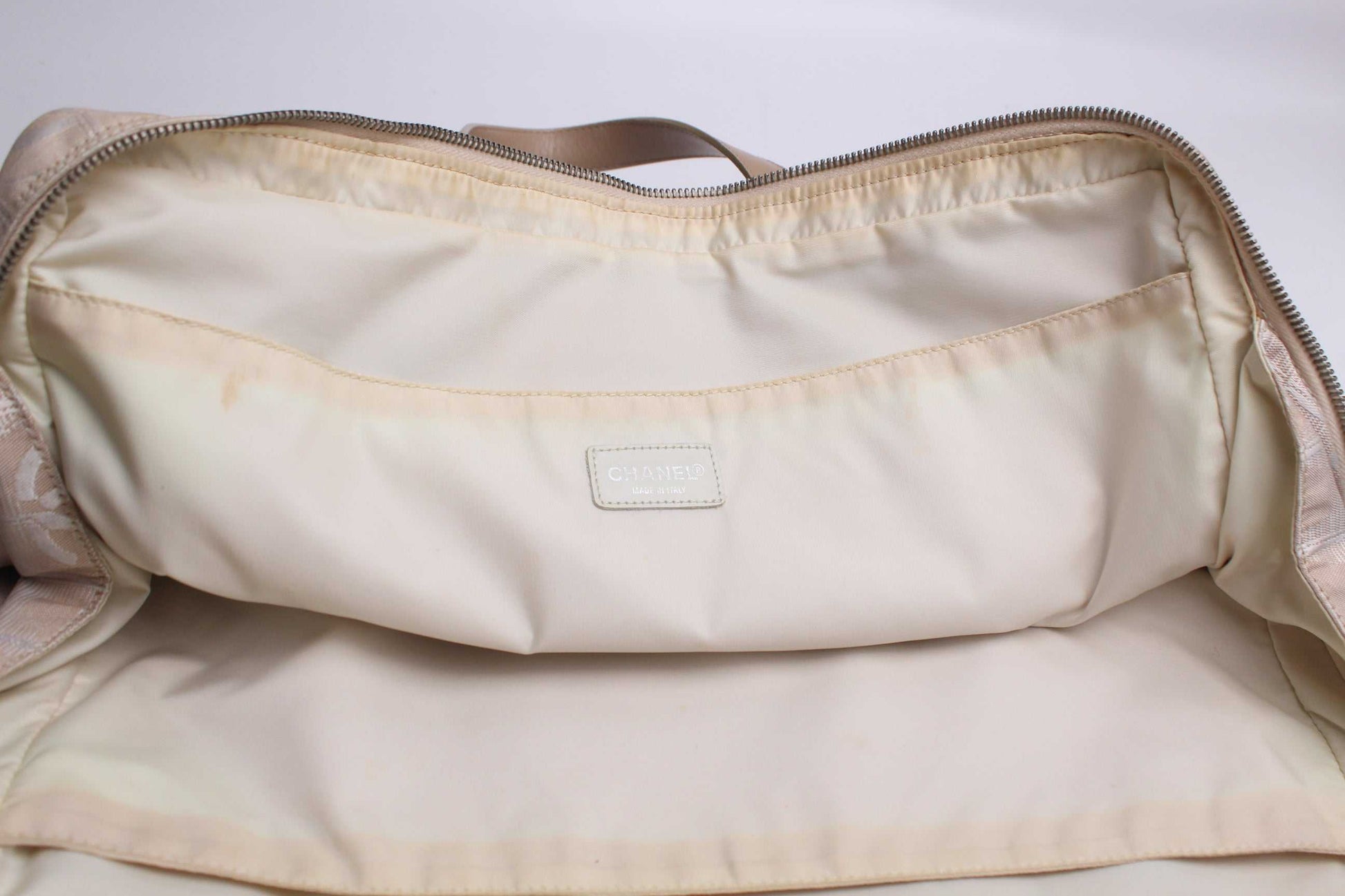 CHANEL Handbag Beige CC | LAYZSSHOP | Chanel Vintage