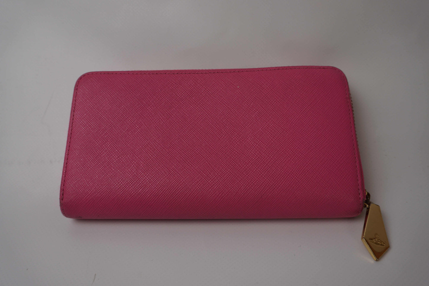 VIVIENNE WESTWOOD Zipper Longwallet Pink | LAYZSSHOP | Vivienne Westwood Vintage