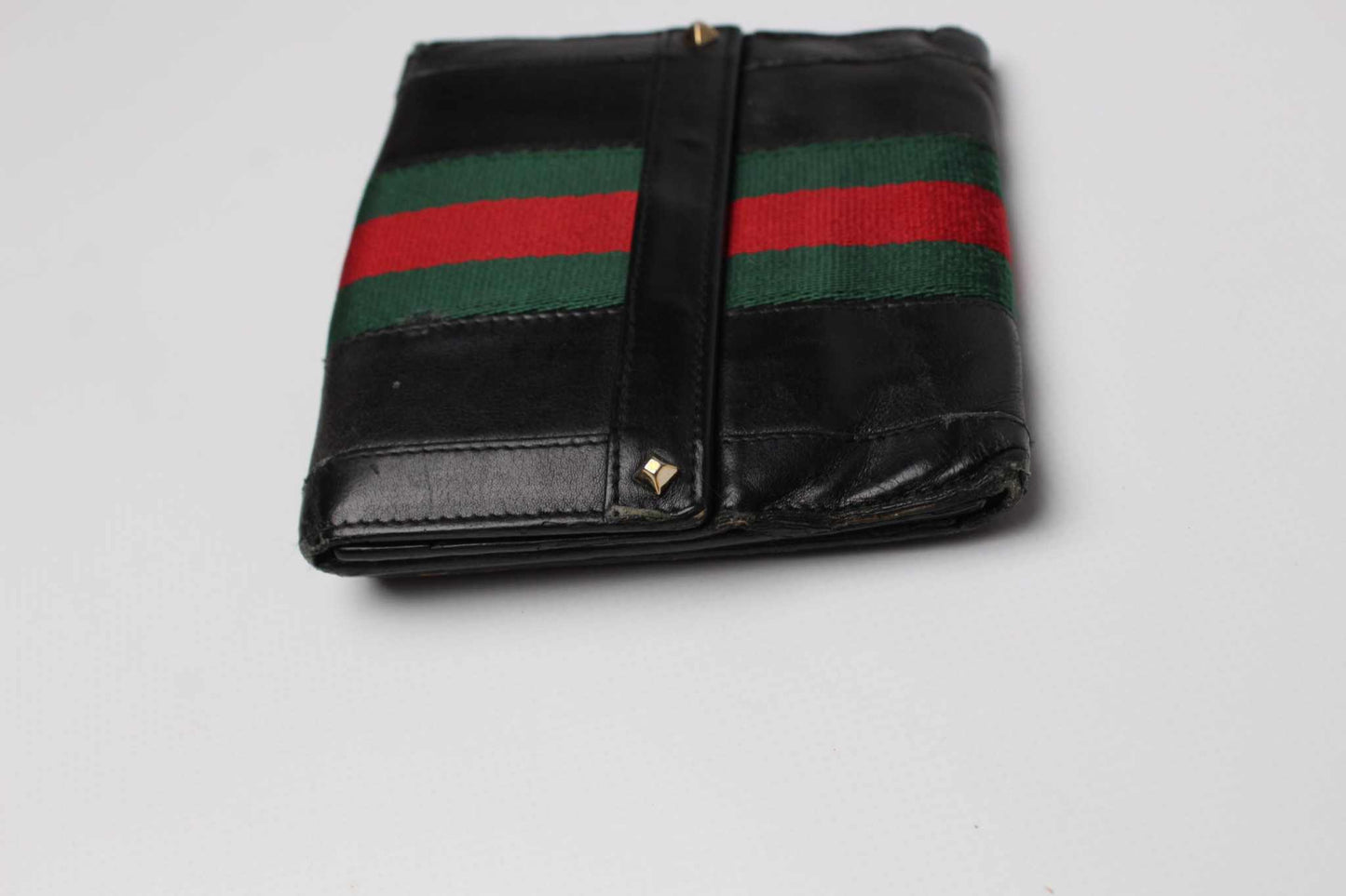 GUCCI Wallet Black with Red/Green Stripe made of leather and fabric, size 10x10cm.