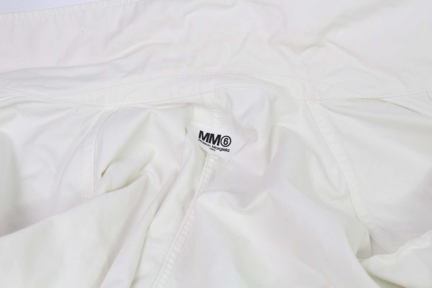 MAISON MARGIELA MM6 white jacket, size S-M, 8/10 condition.