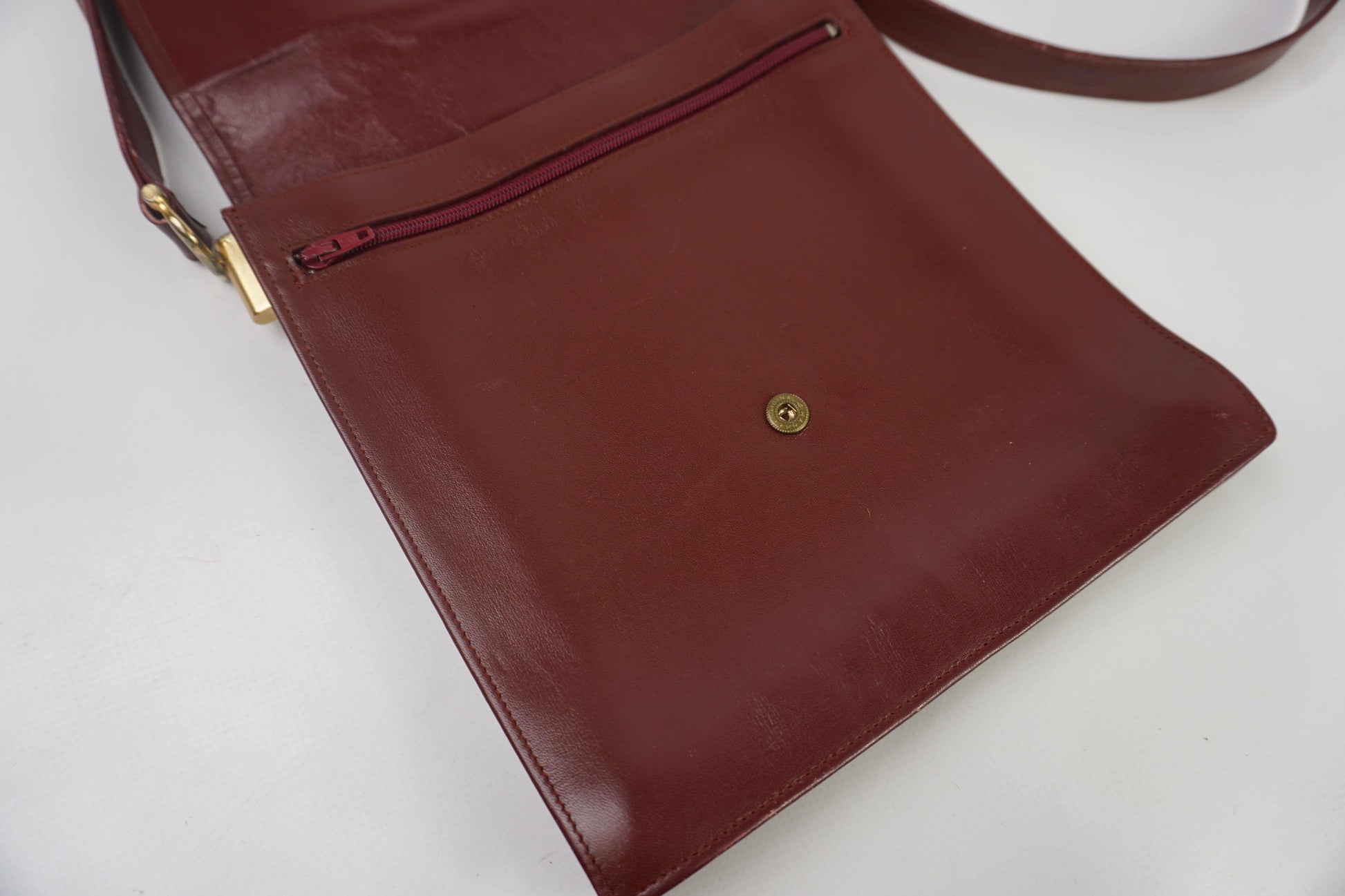 CARTIER Leather Sidebag Bordeaux | LAYZSSHOP | Cartier Vintage