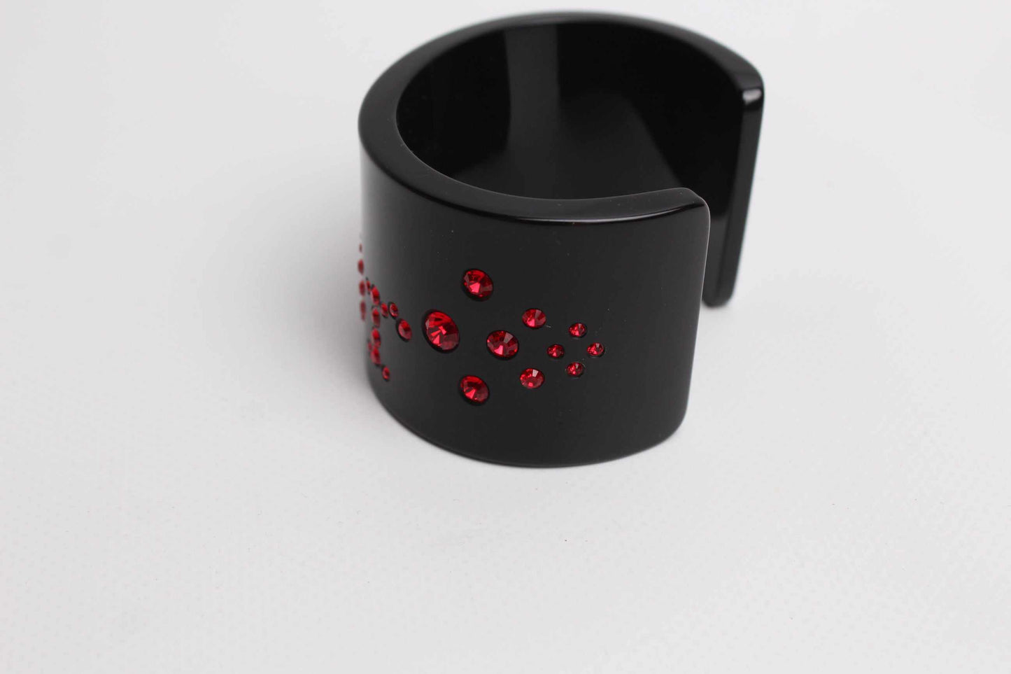 CHRISTIAN DIOR Resin Stud Logo Cuff Bracelet Black/Red | LAYZSSHOP | Dior Vintage