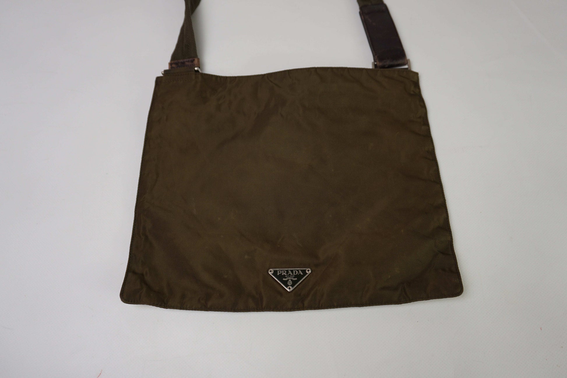 PRADA Slingbag Brown | LAYZSSHOP | Prada Vintage