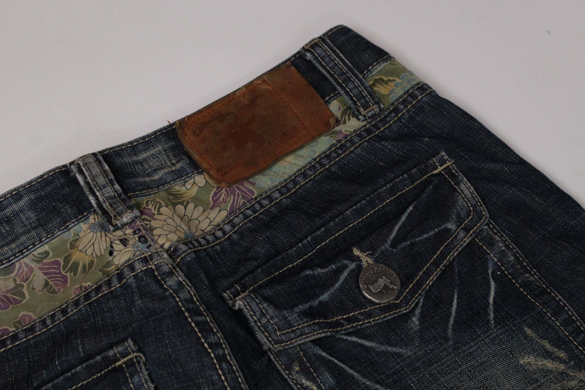 COTTON FARM Painted Jeans | LAYZSSHOP | Cotton Farm Vintage