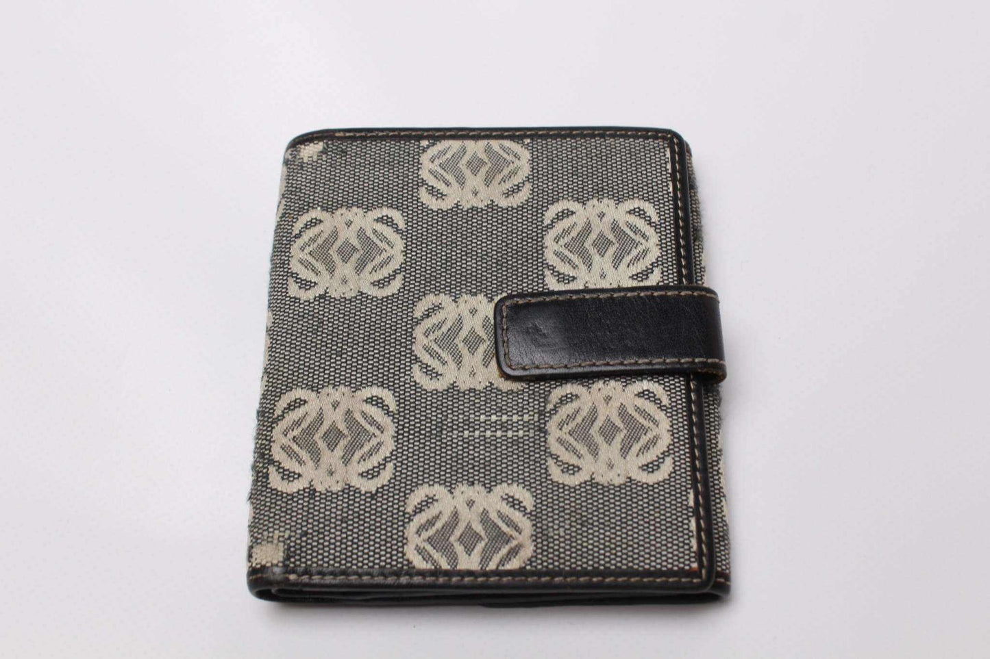 LOEWE Wallet Monogramm Grey | LAYZSSHOP | Loewe Vintage