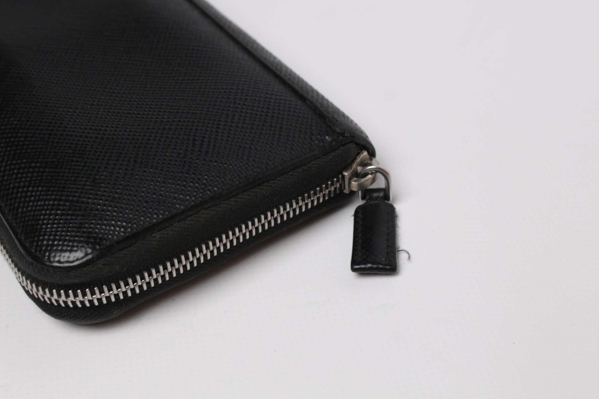 PRADA Longwallet Black | LAYZSSHOP | Prada Vintage