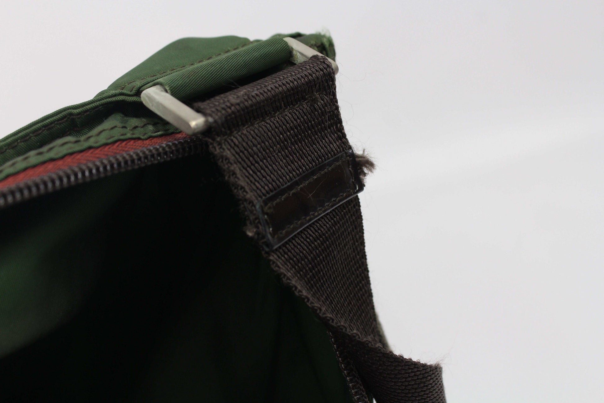 PRADA Vintage Slingbag Green | LAYZSSHOP | Prada Vintage