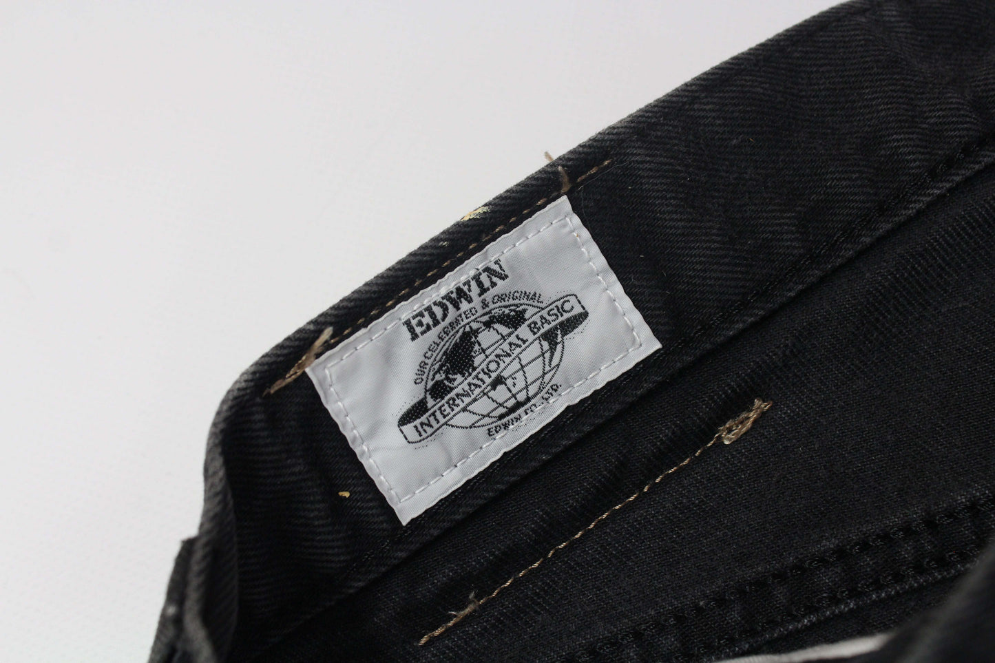 Edwin Denim Hand Painted Custom 1/1, black and gray, straight fit, size 31, 100% cotton.