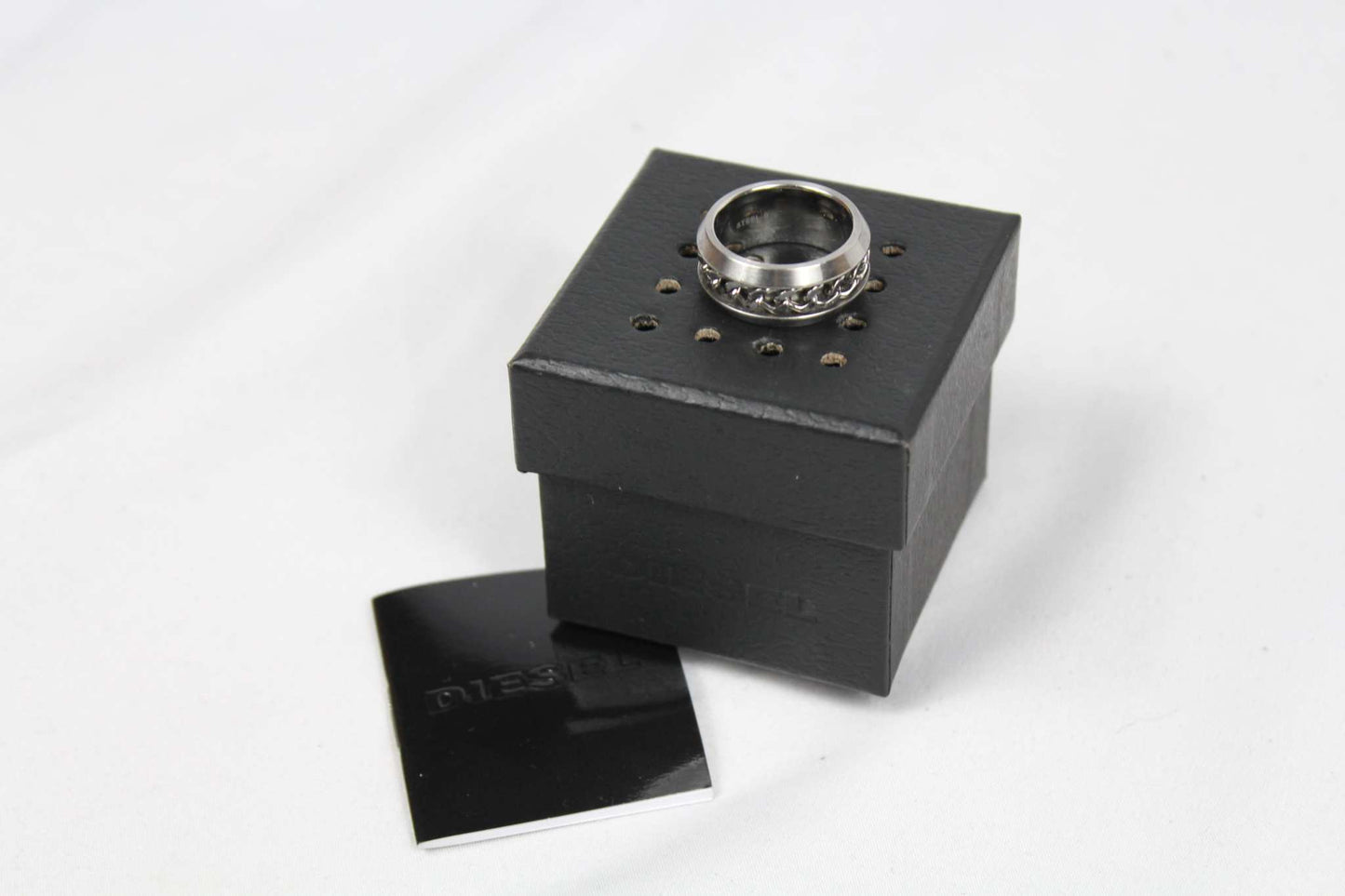 Diesel Ring size 8 in like new condition on black box.