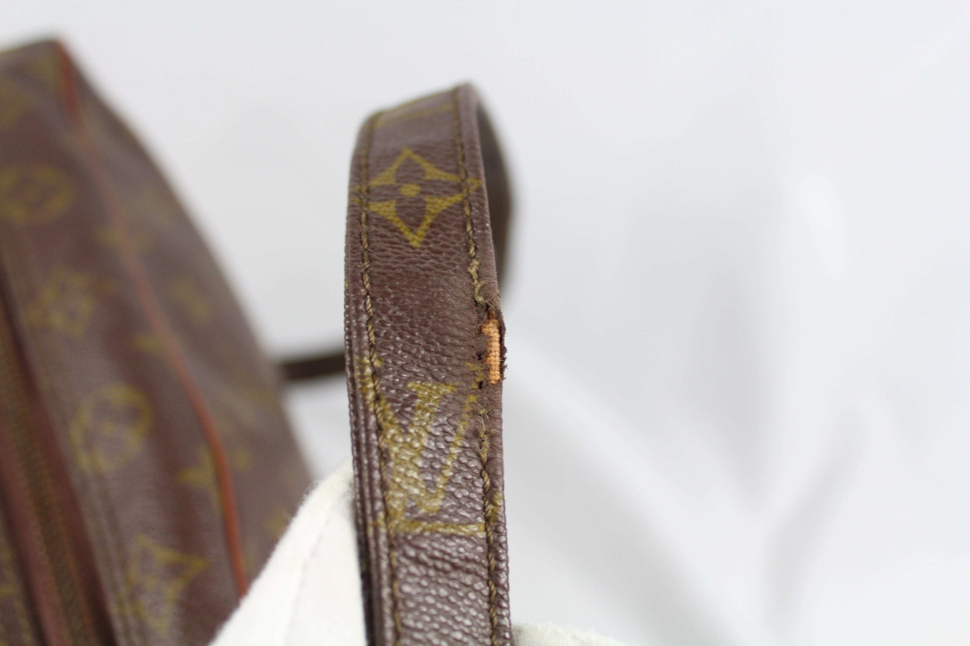 Louis Vuitton Monogram Canvas Marceau Gm MessengerBagLAYZSSHOP